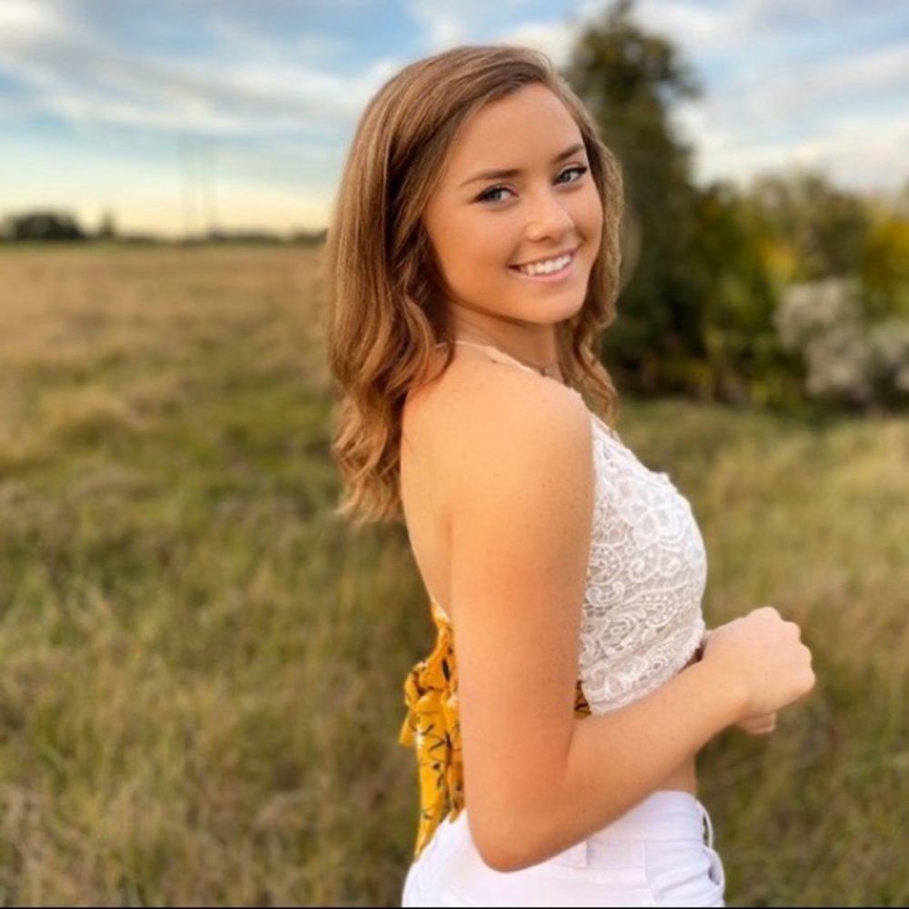 Meet your Posher, Kelli